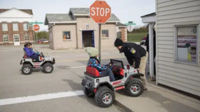 Police on scene of jeep accident
